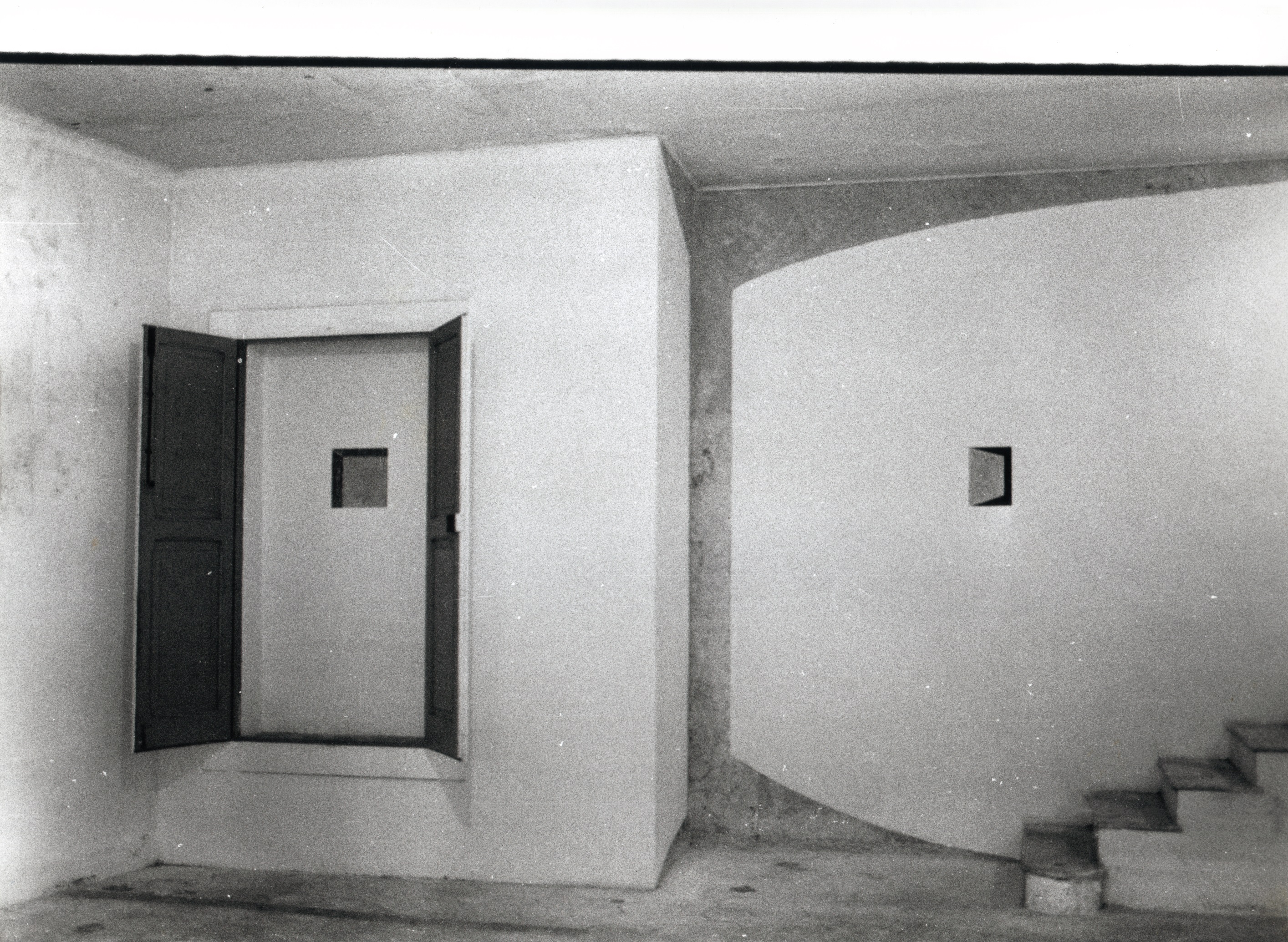 Immagini delle varie installazioni nelle sale del Muspac nell'ex monastero di S. Maria dei Raccomandati