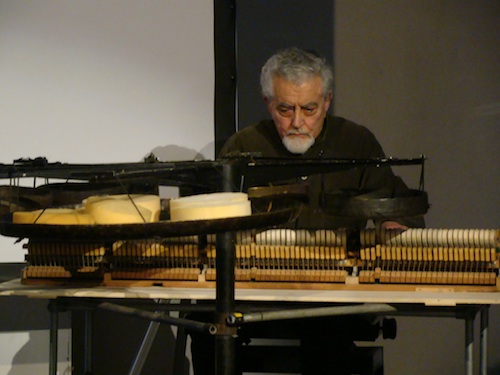Mario Bertoncini al pianoforte